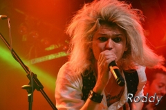 Kissin-Dynamite-c-Roddy-McCorley-12